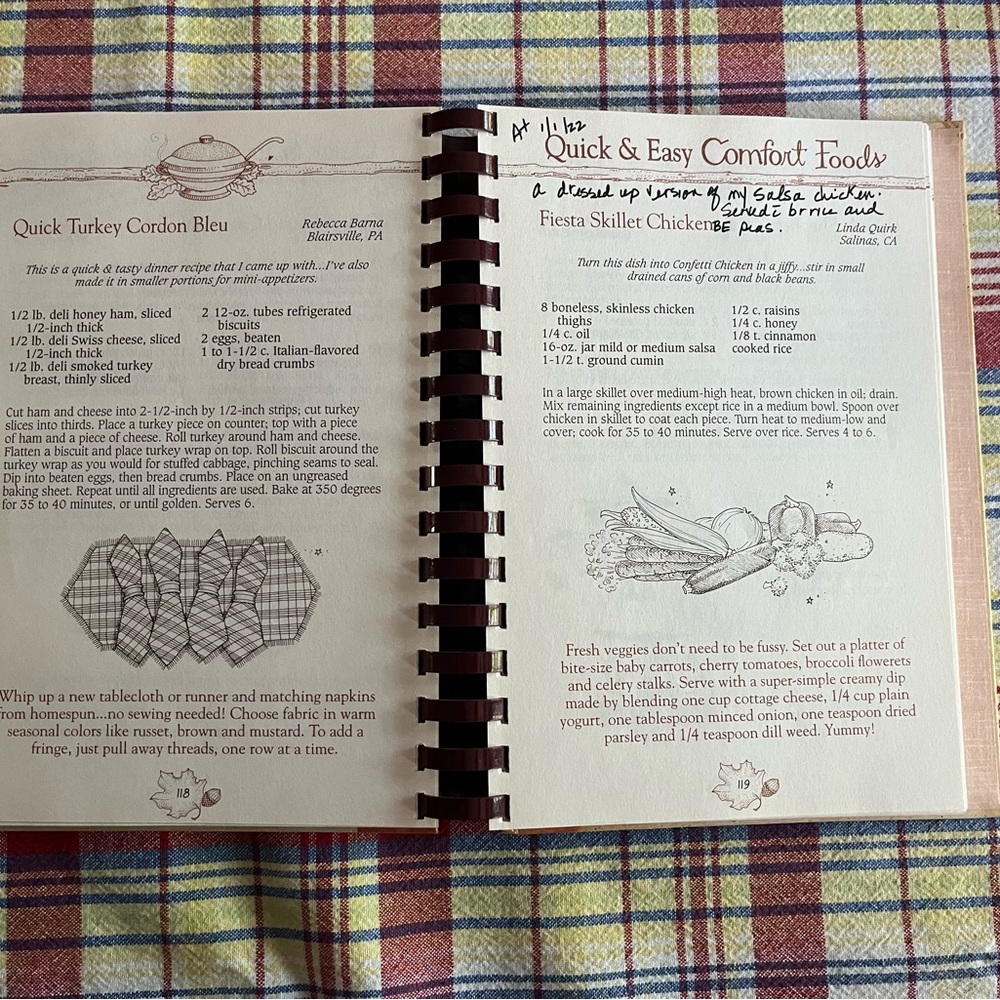 Gooseberry Patch Autumn with Family and Friends Cookbook - Picture 5 of 6